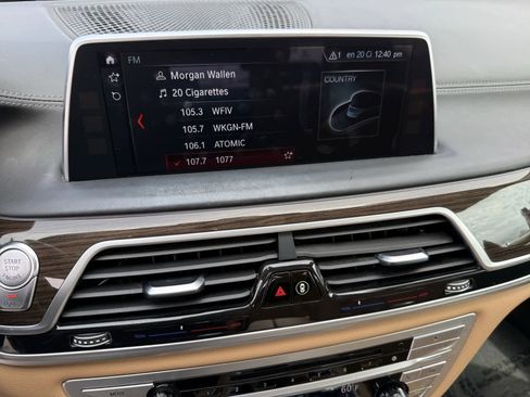 Used 2018 BMW 750i xDrive image 16