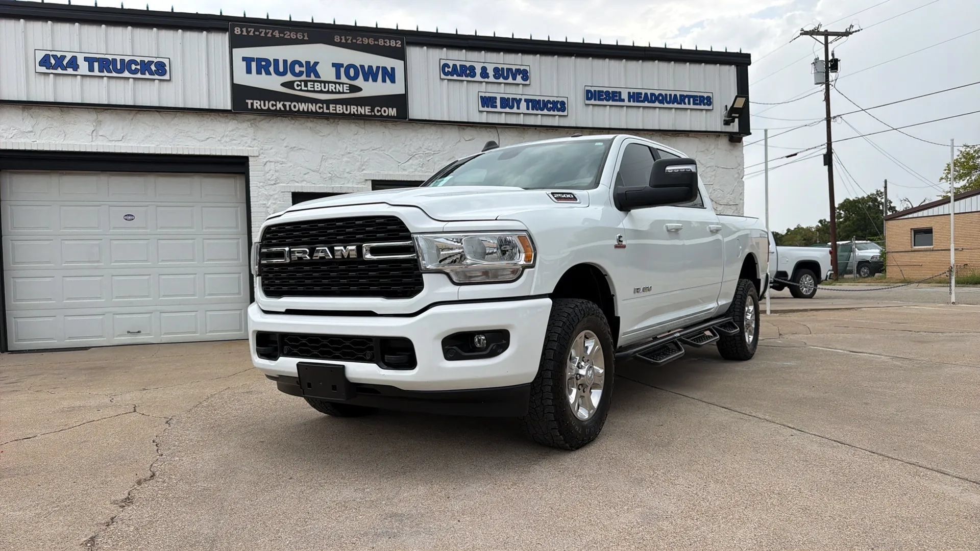 Used 2024 RAM 2500 Big Horn w/ Sport Appearance Package AWD/4WD image 1