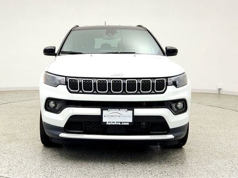 Used 2023 Jeep Compass Limited AWD/4WD image 2