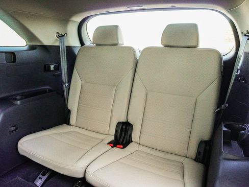 Used 2020 Kia Sorento LX image 35