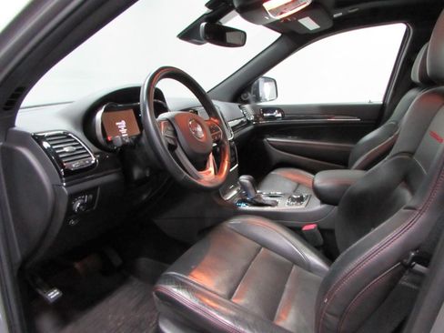 Used 2021 Jeep Grand Cherokee Trailhawk w/ Trailhawk Luxury Group AWD/4WD image 13