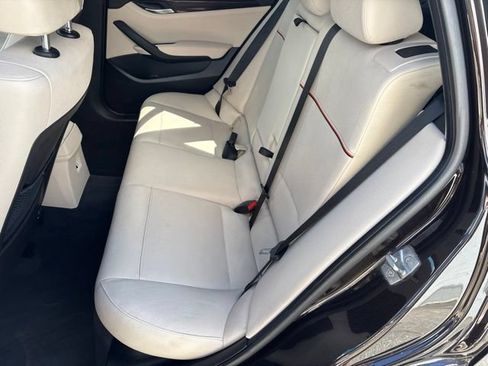 Used 2015 BMW X1 xDrive28i AWD/4WD image 9
