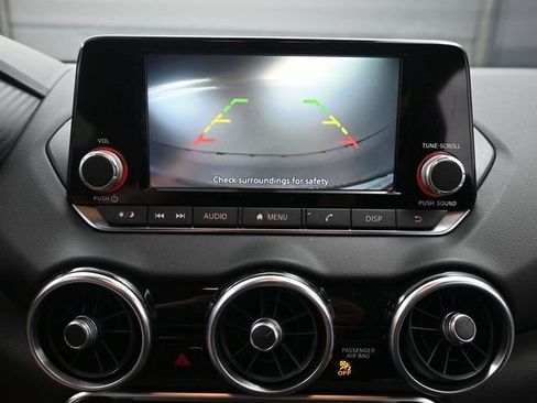 Used 2025 Nissan Sentra S image 18