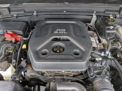 Used 2020 Jeep Wrangler Unlimited Sport S image 32