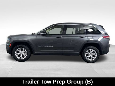 Used 2022 Jeep Grand Cherokee Limited w/ Luxury Tech Group II AWD/4WD image 7