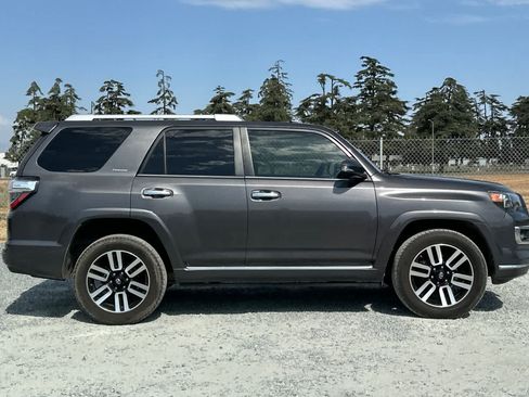 Used 2019 Toyota 4Runner Limited AWD/4WD image 9