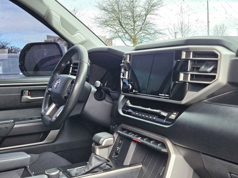 Used 2022 Toyota Tundra SR5 image 12