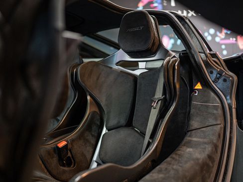 Used 2021 McLaren 765LT image 22