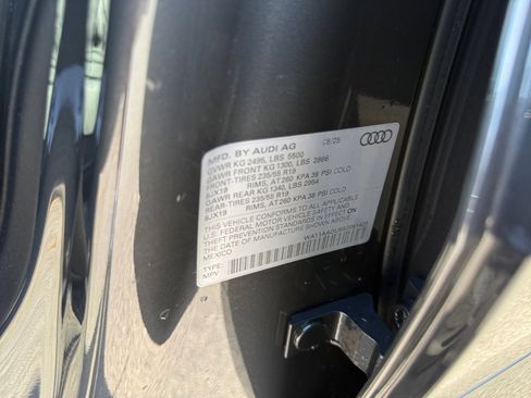 New 2025 Audi Q5 Premium image 35