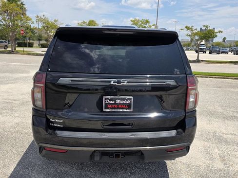 Used 2021 Chevrolet Suburban Z71 AWD/4WD image 3
