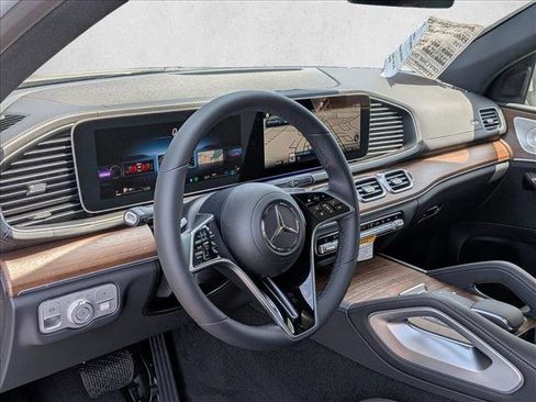 New 2026 Mercedes-Benz GLE 450 4MATIC Coupe image 3