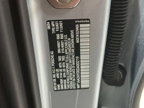 Used 2025 Porsche Cayenne AWD/4WD image 20