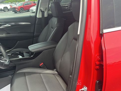 Used 2025 Buick Envision Preferred AWD/4WD image 19