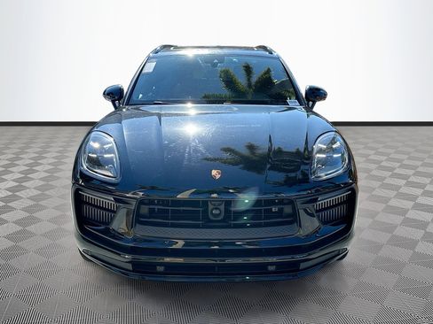 Used 2024 Porsche Macan S image 2