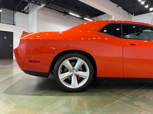 Used 2009 Dodge Challenger SRT8 w/ SRT Option Group II image 10