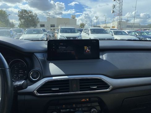 Used 2022 MAZDA CX-9 Touring image 14