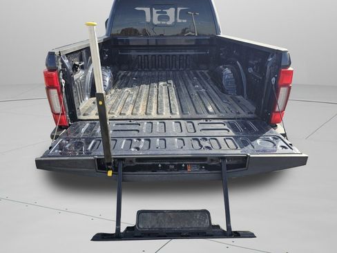 Used 2022 Ford F250 Lariat w/ Lariat Ultimate Package image 29