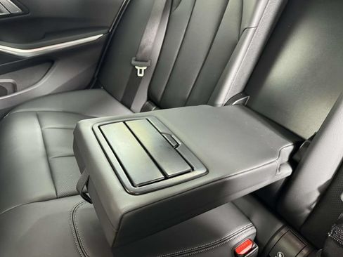 Used 2023 BMW 330i xDrive Sedan w/ Driving Assistance Package AWD/4WD image 33