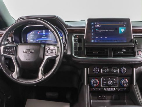 Used 2023 Chevrolet Tahoe Z71 w/ Luxury Package image 18