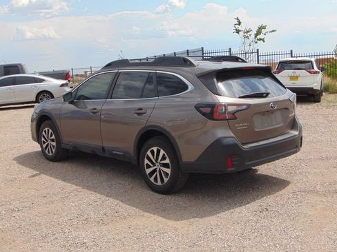 Used 2021 Subaru Outback Premium w/ Popular Package #1 AWD/4WD image 6