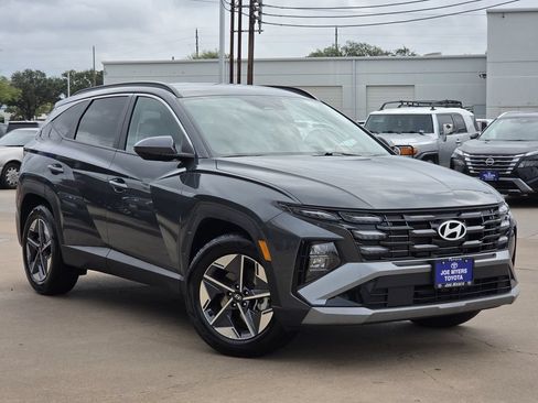 Used 2026 Hyundai Tucson SEL Plus FWD image 2