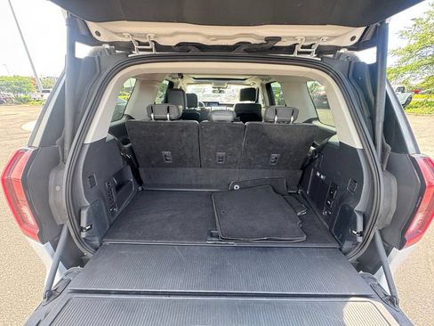 Certified 2025 Ford Expedition Active AWD/4WD image 15