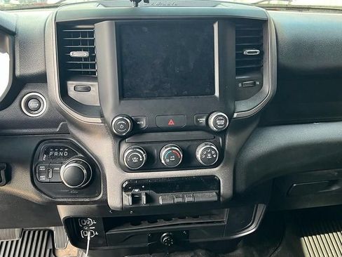 Used 2024 RAM 2500 Tradesman w/ Chrome Appearance Group AWD/4WD image 12