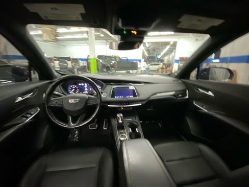 Used 2019 Cadillac XT4 Sport w/ Technology Package AWD/4WD image 28