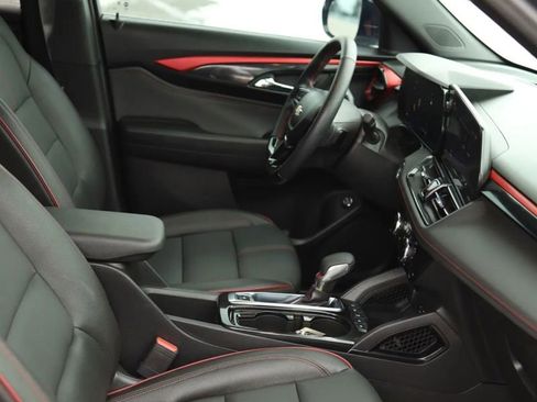 Used 2024 Chevrolet TrailBlazer RS w/ Convenience Package FWD image 60