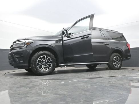 Used 2023 Ford Expedition Max XLT AWD/4WD image 38