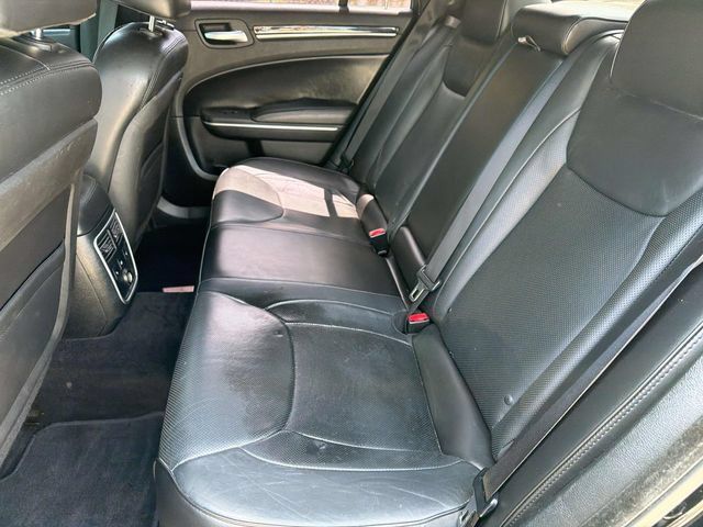 Used 2014 Chrysler 300 C AWD/4WD image 20