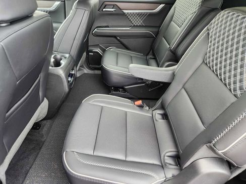 New 2026 GMC Acadia Denali w/ Super Cruise Package image 10