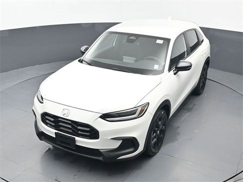 Used 2023 Honda HR-V Sport image 33