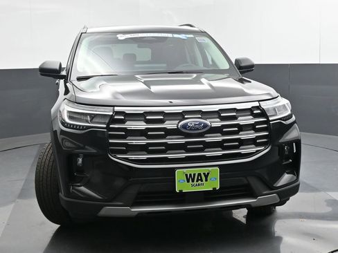 New 2025 Ford Explorer Active w/ Active Comfort Package image 8