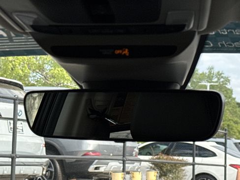 Used 2025 Honda HR-V EX-L image 26