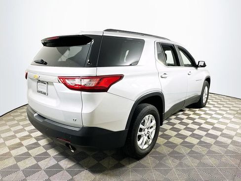 Used 2020 Chevrolet Traverse LT FWD image 3