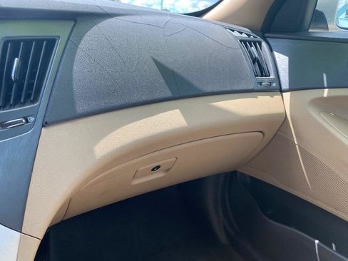 Used 2011 Hyundai Sonata GLS FWD image 29