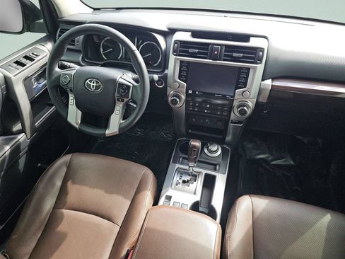 Used 2021 Toyota 4Runner Limited AWD/4WD image 32