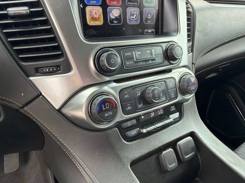 Used 2019 Chevrolet Tahoe LS AWD/4WD image 19