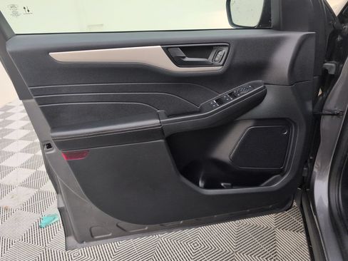 Certified 2022 Ford Escape SE w/ Convenience Package FWD image 30