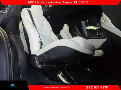Used 2017 Tesla Model X 75D image 7