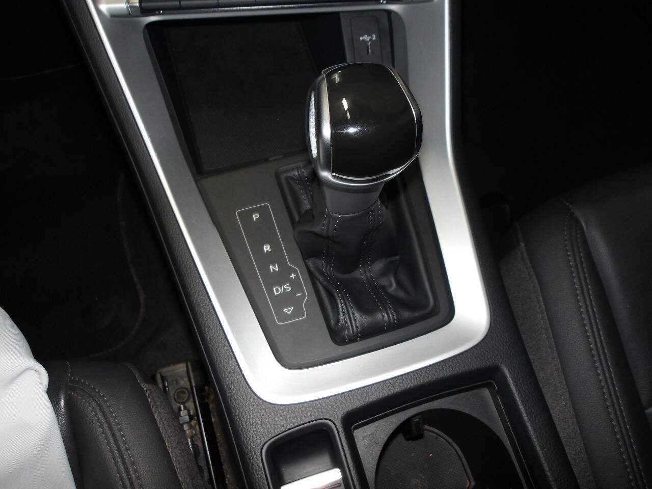Used 2019 Audi Q3 2.0T Premium AWD/4WD image 16