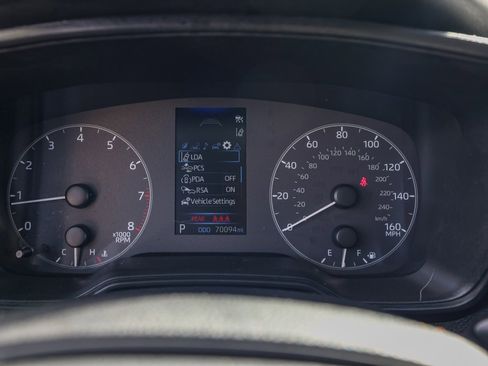 Used 2023 Toyota Corolla LE image 32