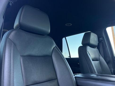 Used 2023 Chevrolet Tahoe LT w/ Luxury Package AWD/4WD image 18