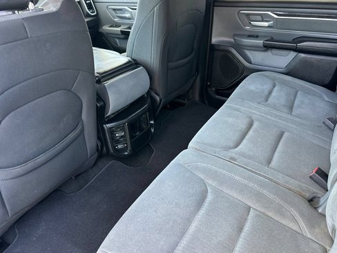 Used 2021 RAM 1500 Big Horn AWD/4WD image 9