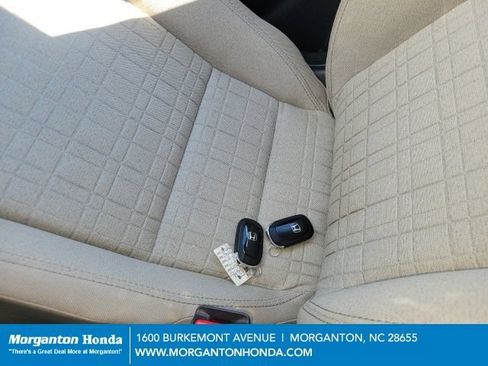 Used 2024 Honda HR-V LX image 5