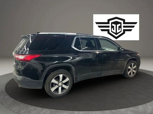 Used 2018 Chevrolet Traverse LT AWD/4WD image 3
