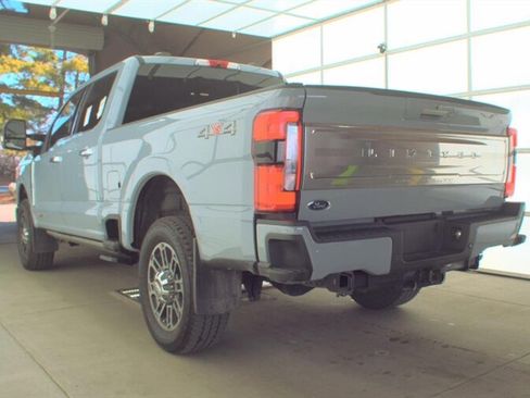 Used 2024 Ford F250 Limited image 5