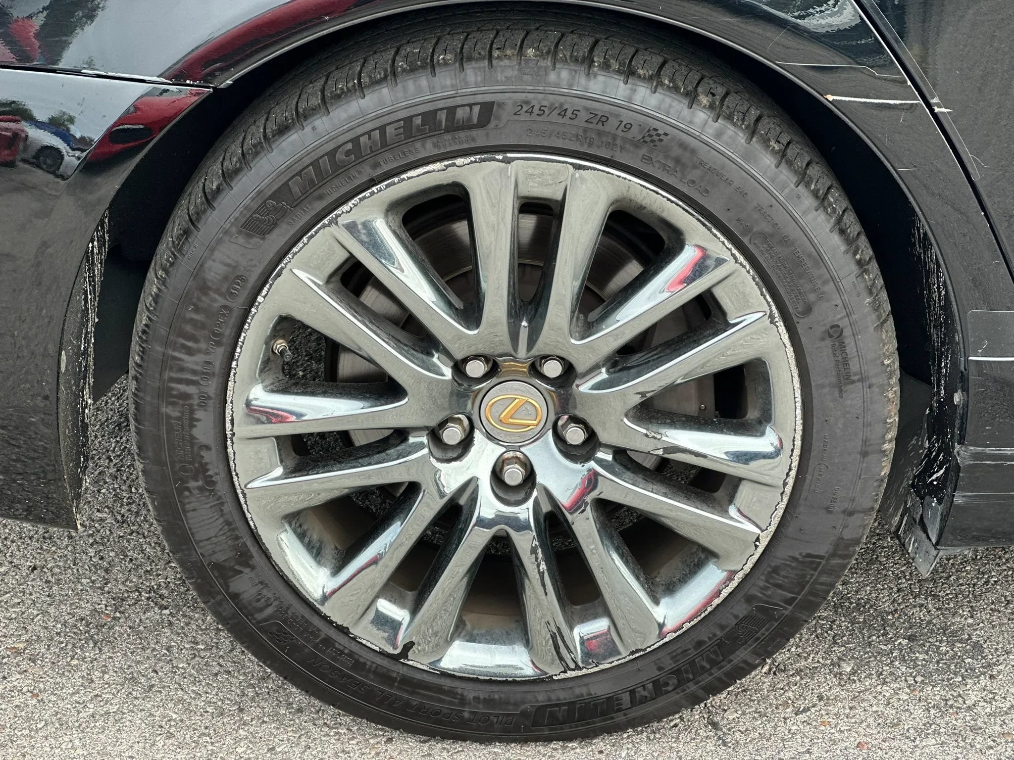 Used 2014 Lexus LS 460 AWD w/ Comfort Package image 27
