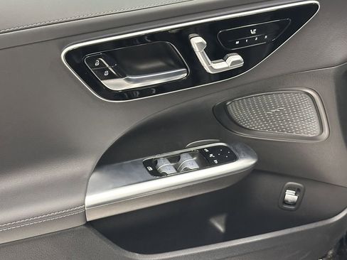 New 2025 Mercedes-Benz C 300 4MATIC Sedan image 10